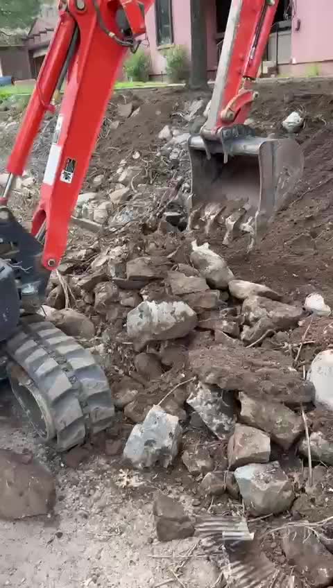Kubota excavator working on excavation project in El Paso